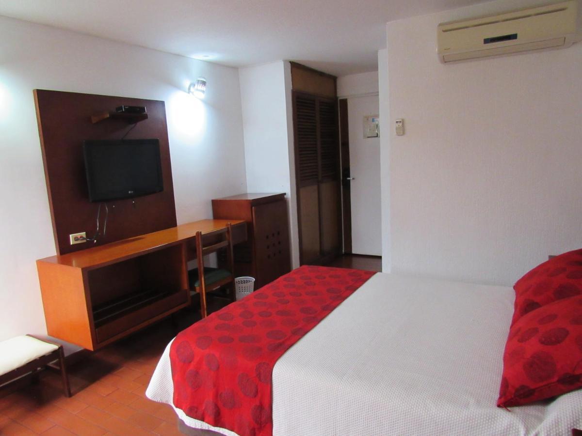 Hotel Don Lolo Вильявисенсио Экстерьер фото