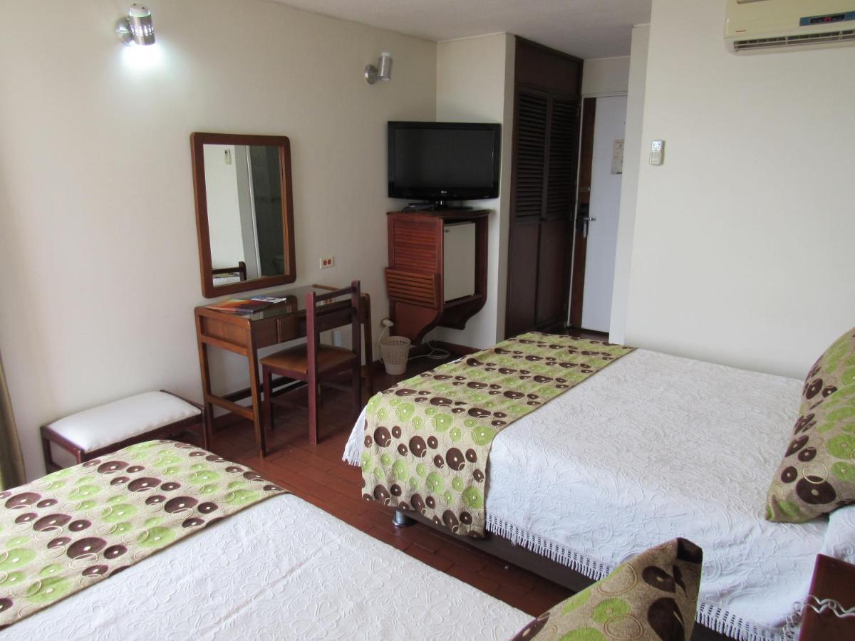 Hotel Don Lolo Вильявисенсио Экстерьер фото
